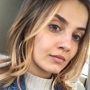 Meet your Posher, Ula